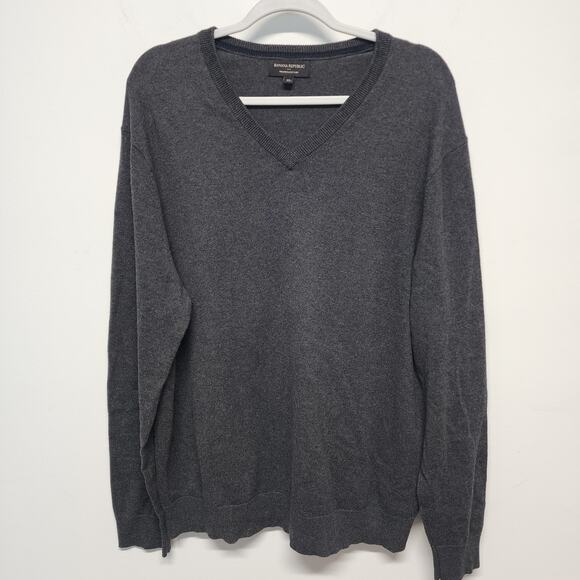 Banana Republic Premium Luxe V-neck Sweater Size XL Gray Silk Cashmere Blend - Picture 1 of 9